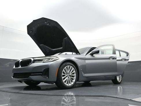 Used 2023 BMW 530i xDrive image 38