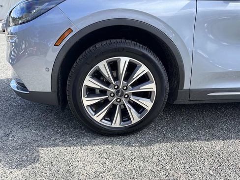 Certified 2022 Lincoln Corsair Reserve w/ Luxury Package image 11