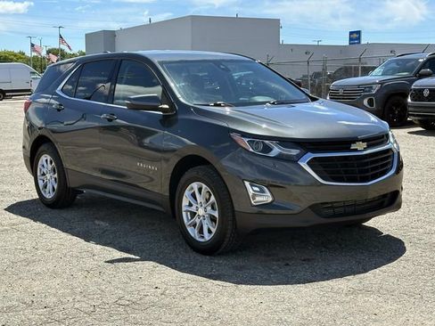 Used 2019 Chevrolet Equinox LT w/ Driver Convenience Package AWD/4WD image 8