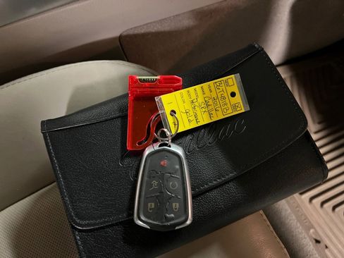 Used 2016 Cadillac SRX Performance w/ Driver Awareness Package image 34