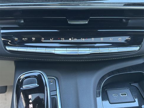 Used 2021 Cadillac Escalade Premium Luxury w/ Driver Assist Tech Package image 34