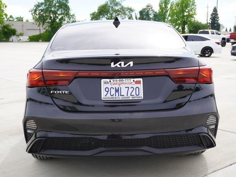 Used 2023 Kia Forte LXS image 10