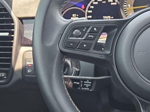 Used 2023 Porsche Cayenne Turbo GT AWD/4WD image 27