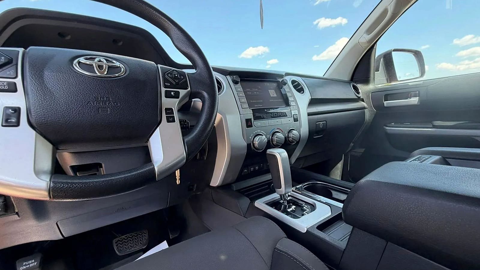 Used 2021 Toyota Tundra SR5 w/ Convenience Package RWD image 15