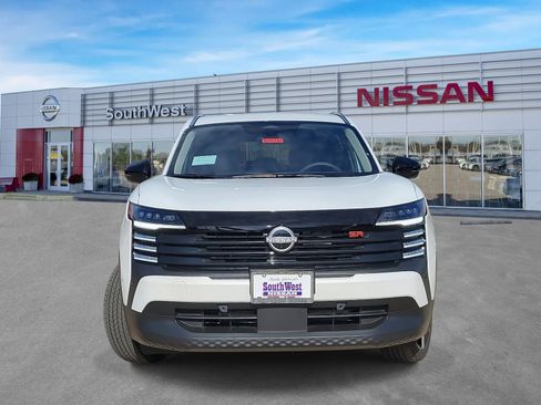 New 2026 Nissan Kicks SR image 10