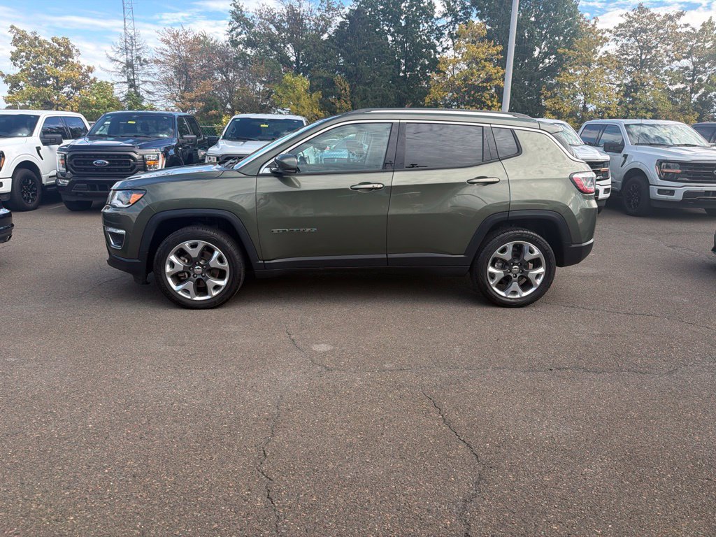 Used 2018 Jeep Compass Limited w/ Navigation Group AWD/4WD image 2