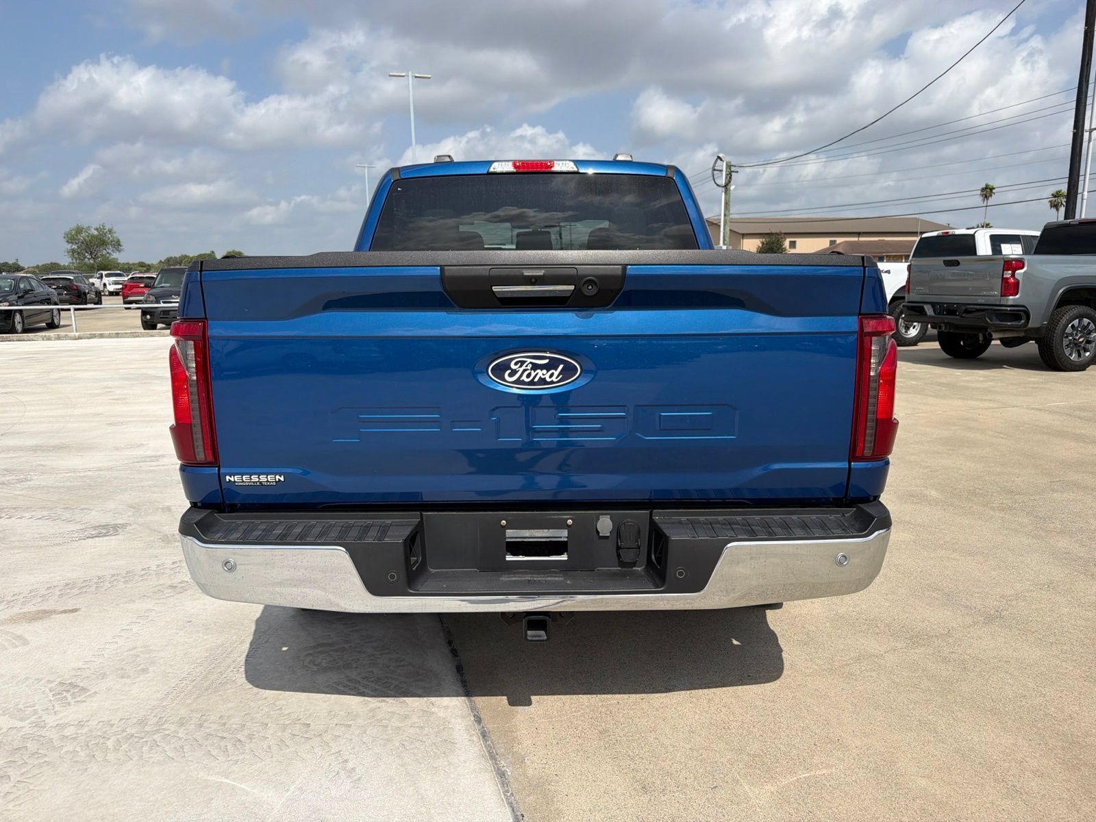 Used 2024 Ford F150 XLT w/ Bed Utility Package RWD image 6
