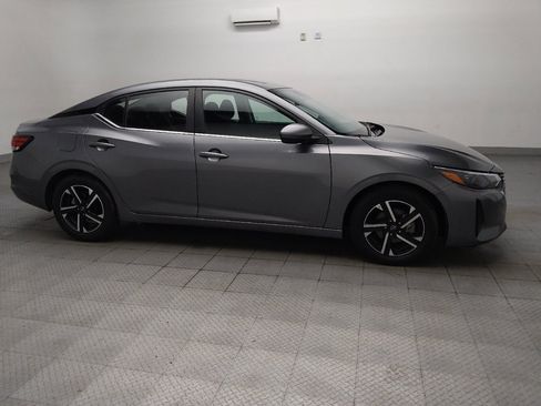 Used 2024 Nissan Sentra SV FWD image 11