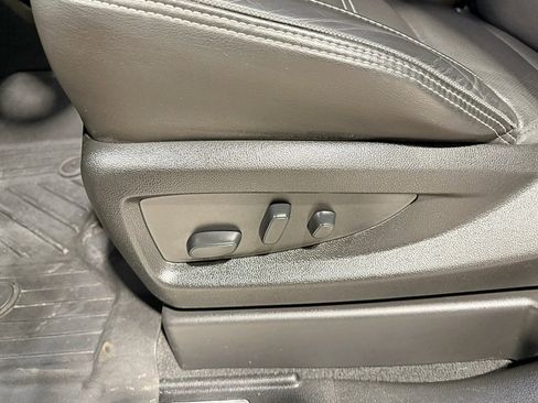 Used 2020 GMC Yukon Denali w/ Denali Ultimate Package image 33