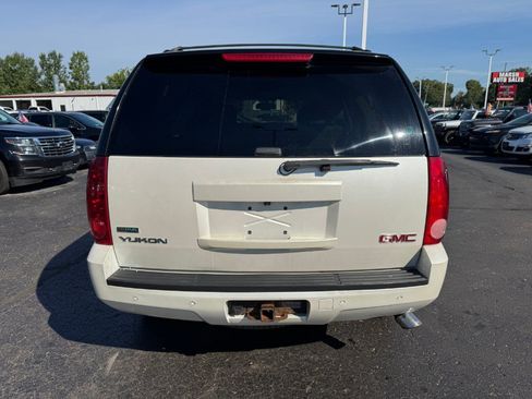Used 2010 GMC Yukon SLT AWD/4WD image 4