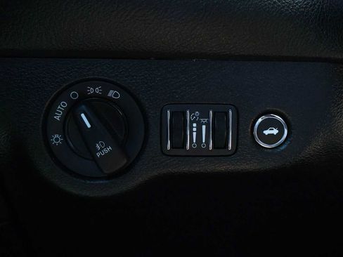 Used 2023 Dodge Challenger SXT w/ Blacktop Package RWD image 27