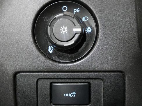 Used 2013 Ford F150 XLT image 13