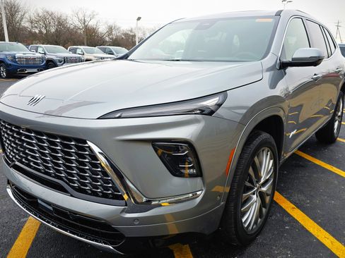 New 2026 Buick Enclave Avenir w/ Super Cruise Package image 4