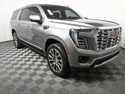 New 2026 GMC Yukon XL Denali w/ Sun & Power Step Package