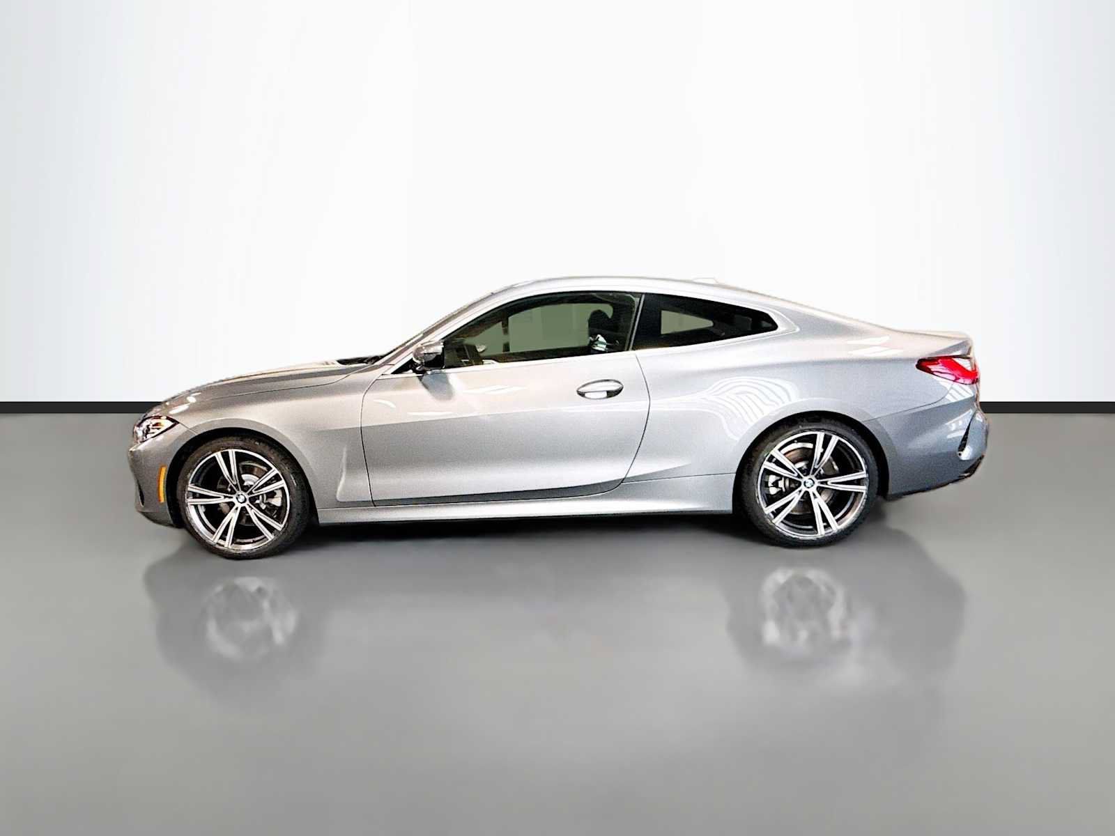 Used 2024 BMW 430i xDrive Coupe w/ Premium Package AWD/4WD image 5