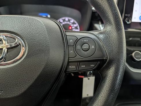 Used 2023 Toyota Corolla LE FWD image 19