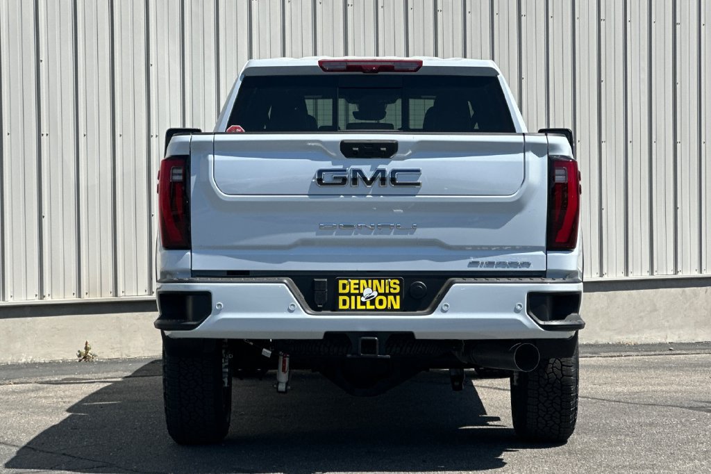 Used 2026 GMC Sierra 2500 Denali Ultimate w/ Max Trailering Package AWD/4WD image 8