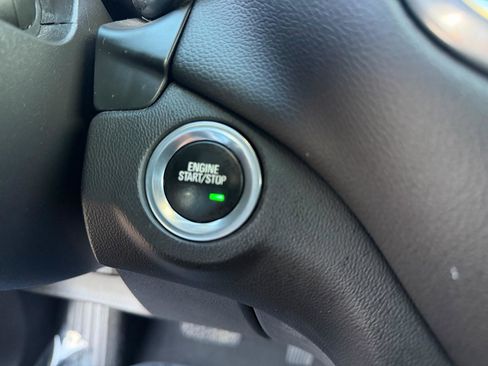 Used 2022 Chevrolet Equinox LT AWD/4WD image 44