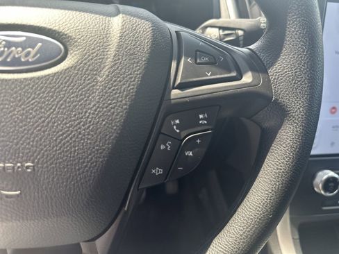 Used 2022 Ford Edge SE image 13