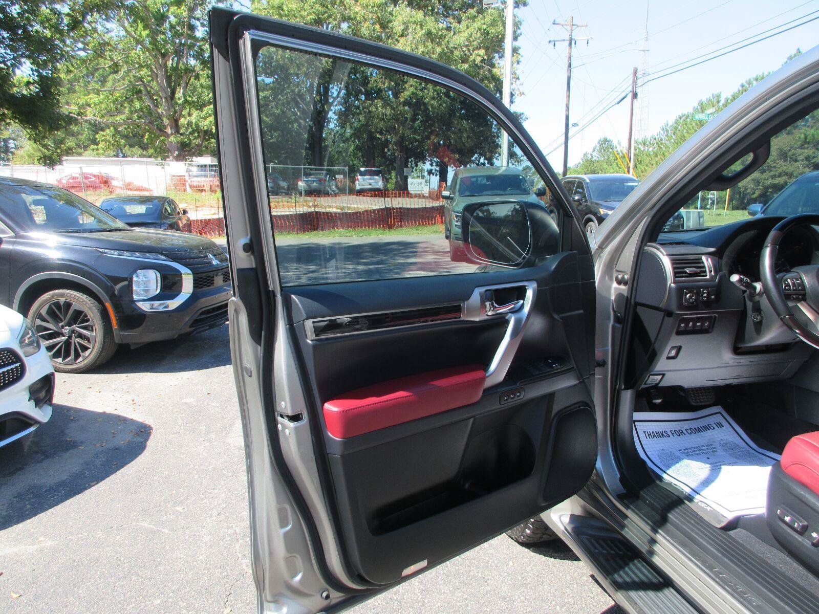 Used 2022 Lexus GX 460 Premium w/ Premium Plus Package AWD/4WD image 9