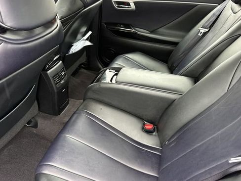 Used 2019 Toyota Mirai image 14