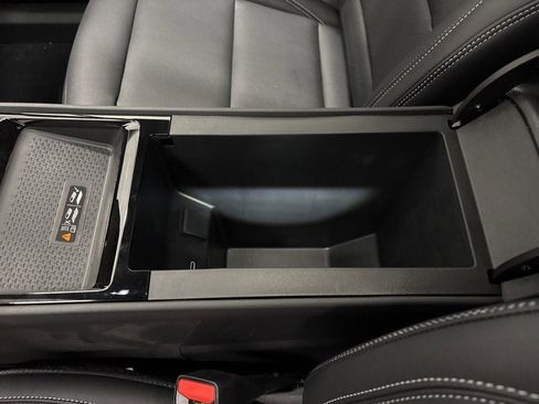 New 2026 Chevrolet Blazer EV LT image 17