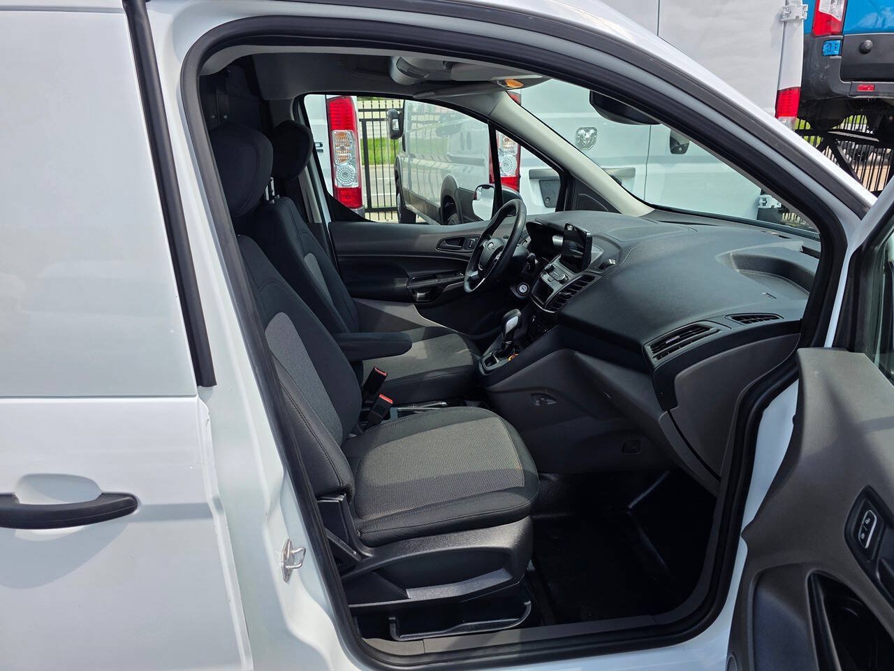 Used 2020 Ford Transit Connect XL FWD image 19