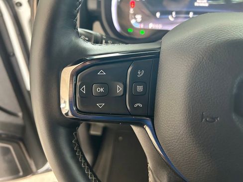 Used 2025 RAM 2500 Limited AWD/4WD image 51
