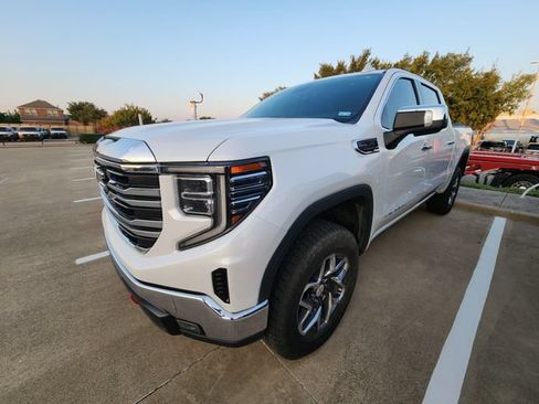 Used 2024 GMC Sierra 1500 SLT w/ SLT Premium Package RWD image 3