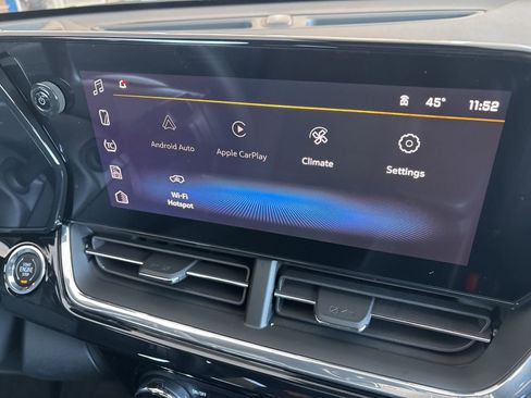 New 2026 Chevrolet Trax RS w/ Sunroof Package image 16