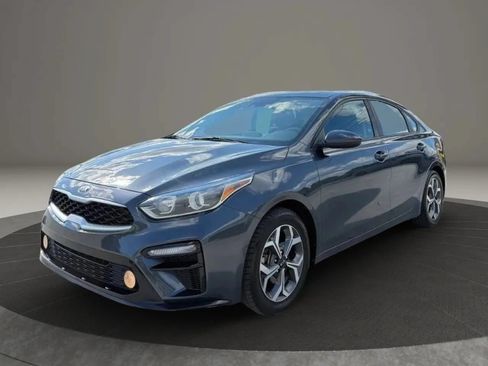 Used 2020 Kia Forte LXS FWD image 3