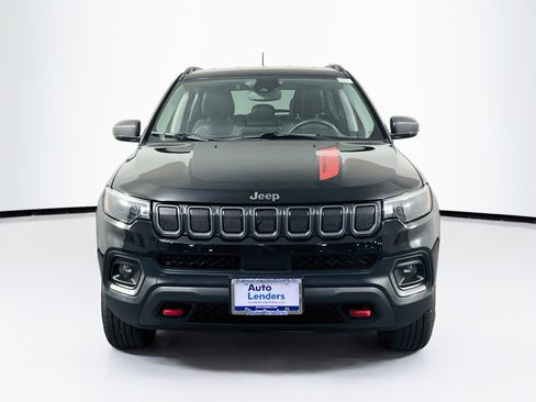 Used 2022 Jeep Compass Trailhawk w/ Trailhawk Convenience Group AWD/4WD image 2