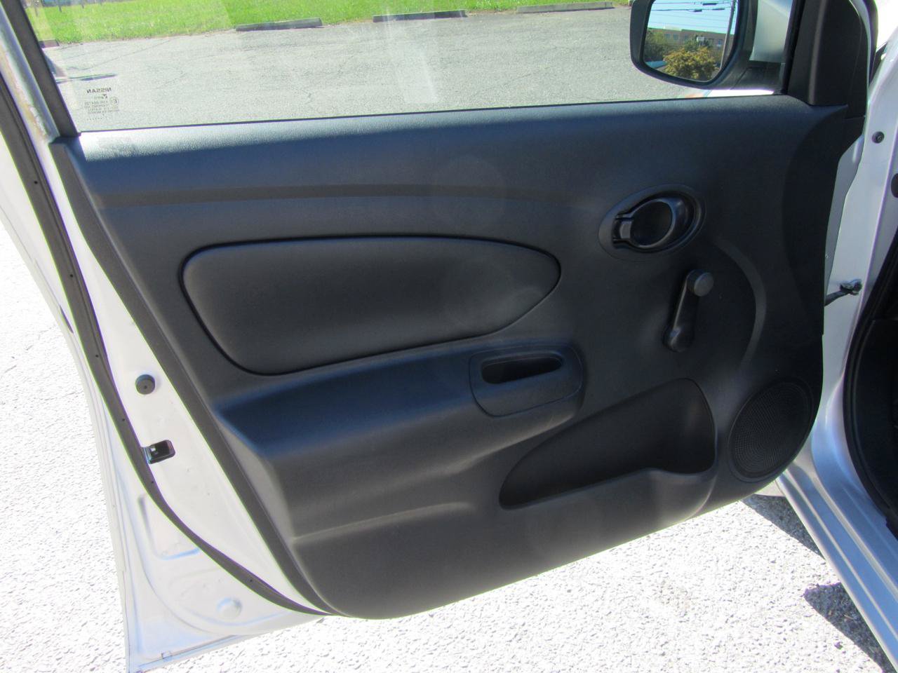 Used 2017 Nissan Versa S Plus FWD image 17