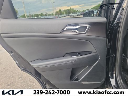 Certified 2025 Kia Sportage EX w/ Premium Package FWD image 12