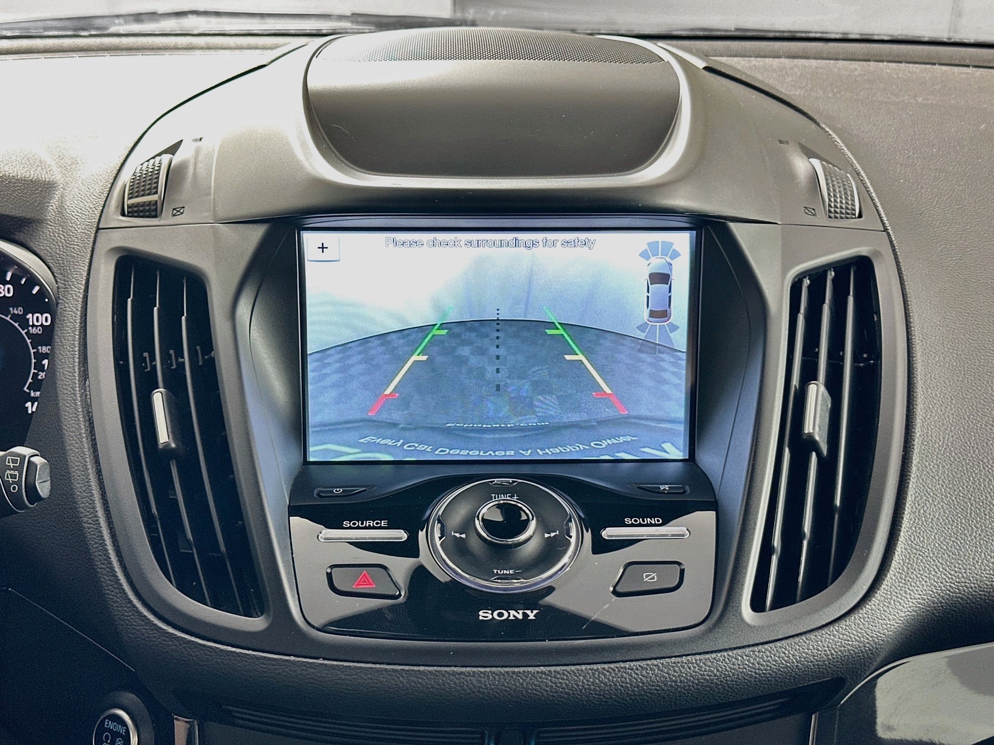 Used 2019 Ford Escape Titanium AWD/4WD image 22