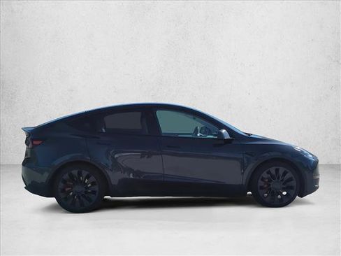 Used 2025 Tesla Model Y Performance AWD/4WD image 4