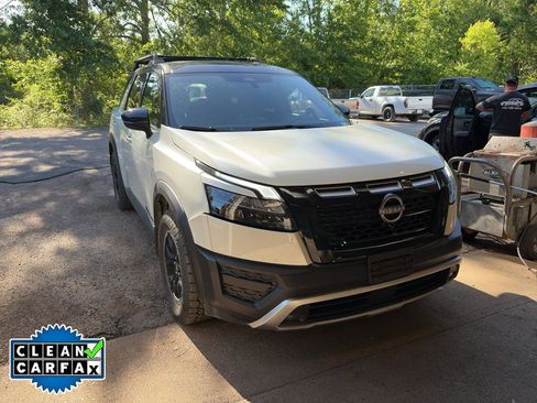 Used 2024 Nissan Pathfinder Rock Creek AWD/4WD image 2