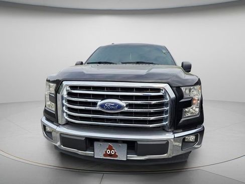 Used 2017 Ford F150 XLT w/ Equipment Group 302A Luxury RWD image 3