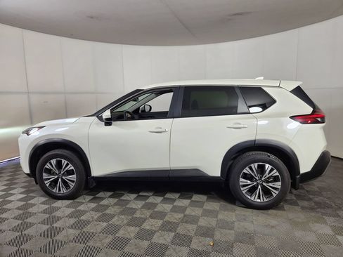 Used 2023 Nissan Rogue SV FWD image 4