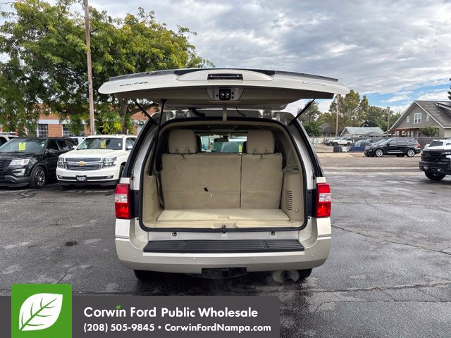 Used 2017 Ford Expedition Limited w/ Equipment Group 301A AWD/4WD image 30
