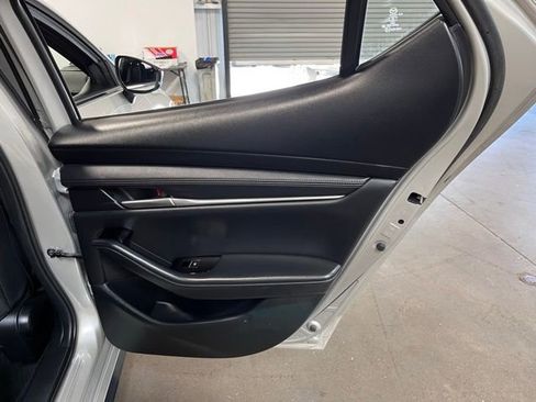 Used 2024 MAZDA MAZDA3 s FWD image 15