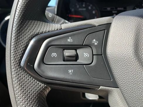 Used 2024 Chevrolet Trax LS w/ LS Convenience Package FWD image 17