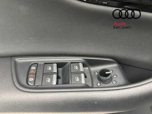 Used 2021 Audi Q8 Premium Plus w/ Premium Plus Package image 28