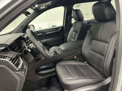 New 2026 GMC Acadia Elevation w/ Super Cruise Package FWD image 23