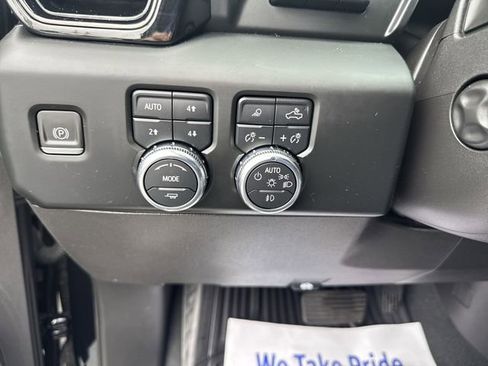 Used 2022 GMC Sierra 1500 AT4 w/ AT4 Premium Package AWD/4WD image 18