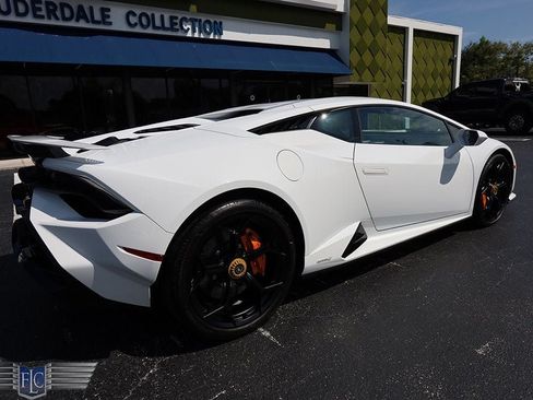 Used 2023 Lamborghini Huracan Tecnica RWD image 6