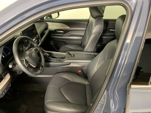 Used 2025 Toyota Grand Highlander Limited image 34