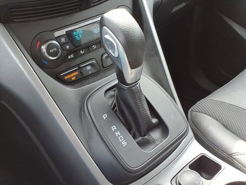 Used 2015 Ford Escape SE w/ SE Chrome Package image 21