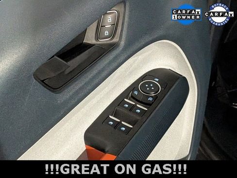 Used 2023 Ford Maverick XLT image 18