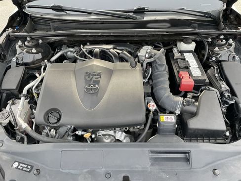 Used 2022 Toyota Avalon Limited image 35